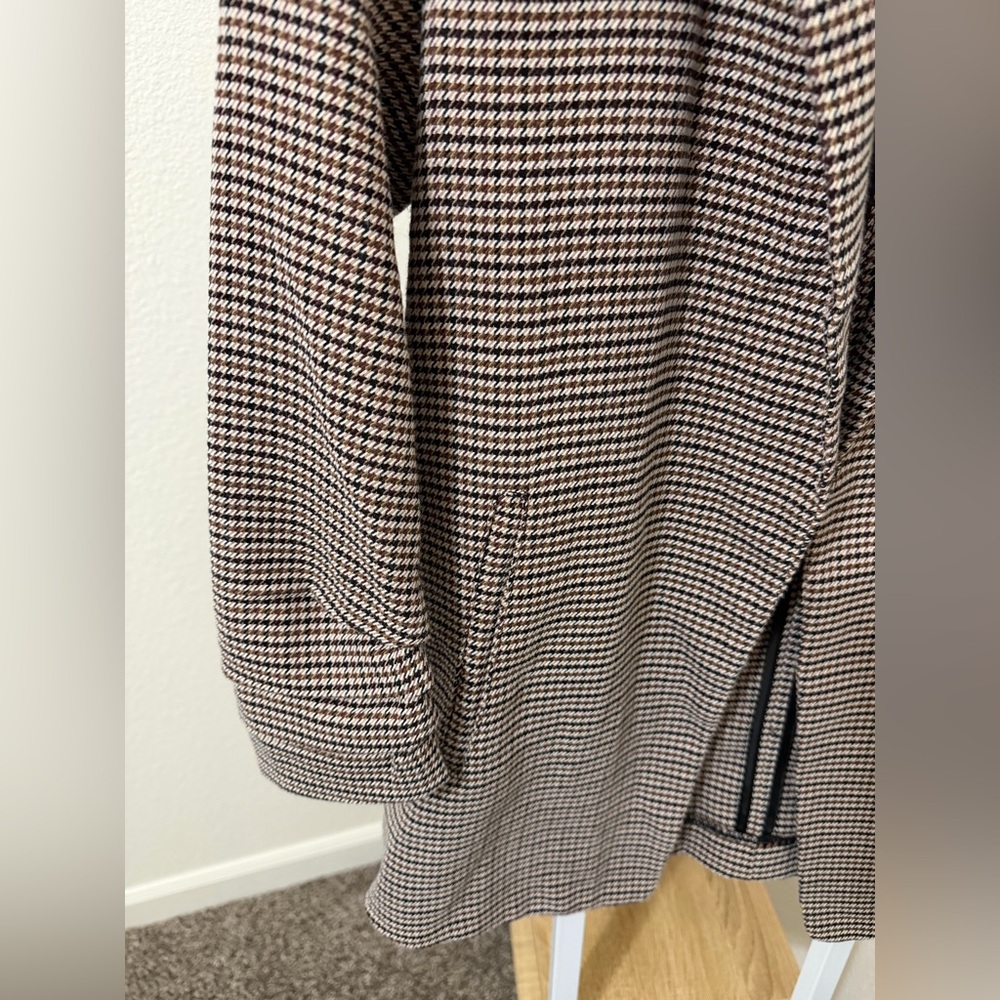 Philosophy Black and Brown Houndstooth Blazer - Picture 3 of 4
